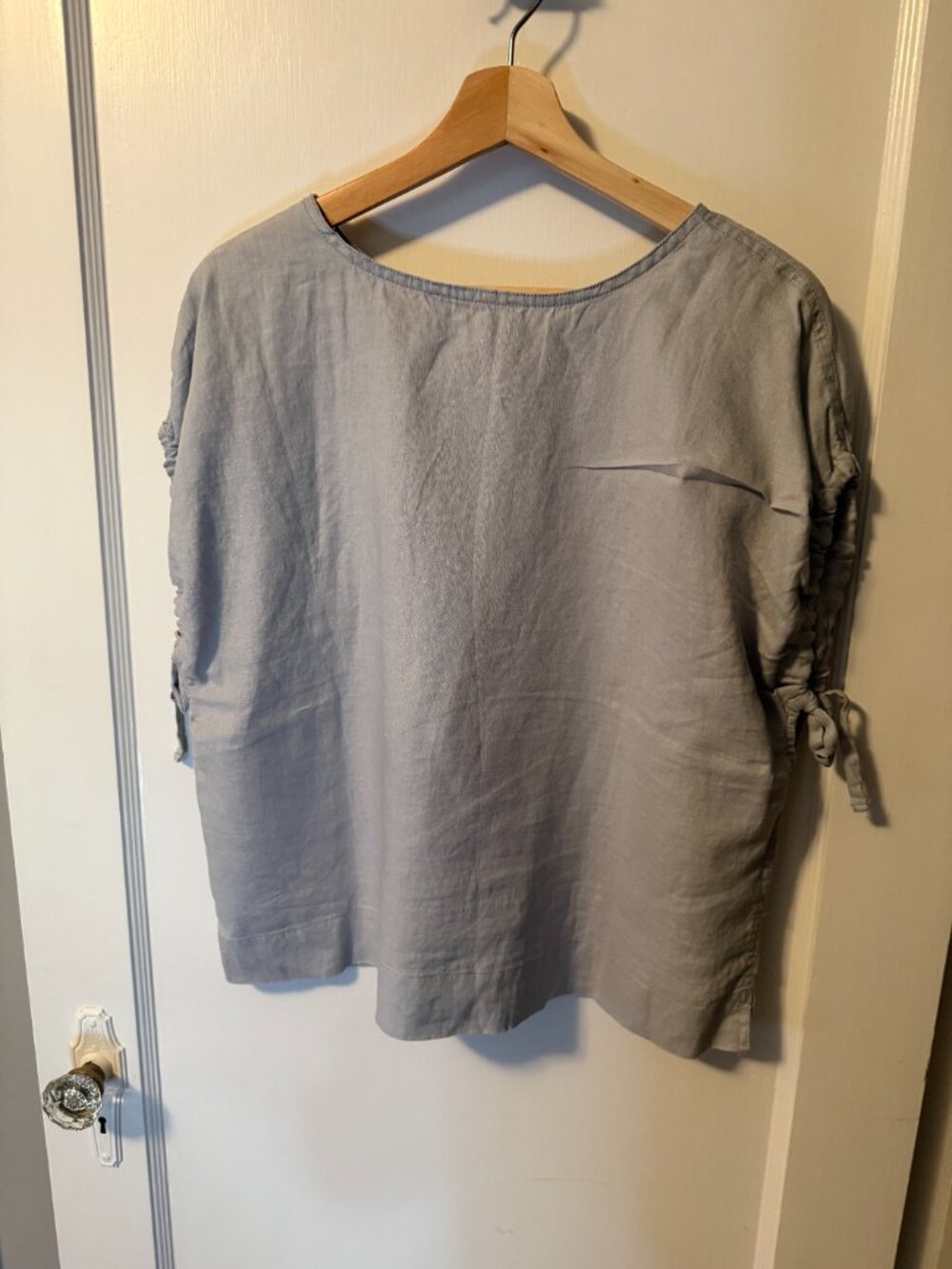 Everlane short sleeve tie sleeve top